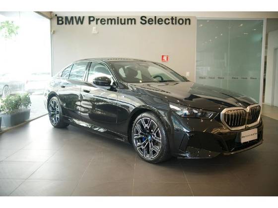 BMW 530e 2.0 TWINPOWER PHEV M SPORT AUTOMÁTICO BMW 530e 2.0 TWINPOWER PHEV M SPORT AUTOMÁTICO